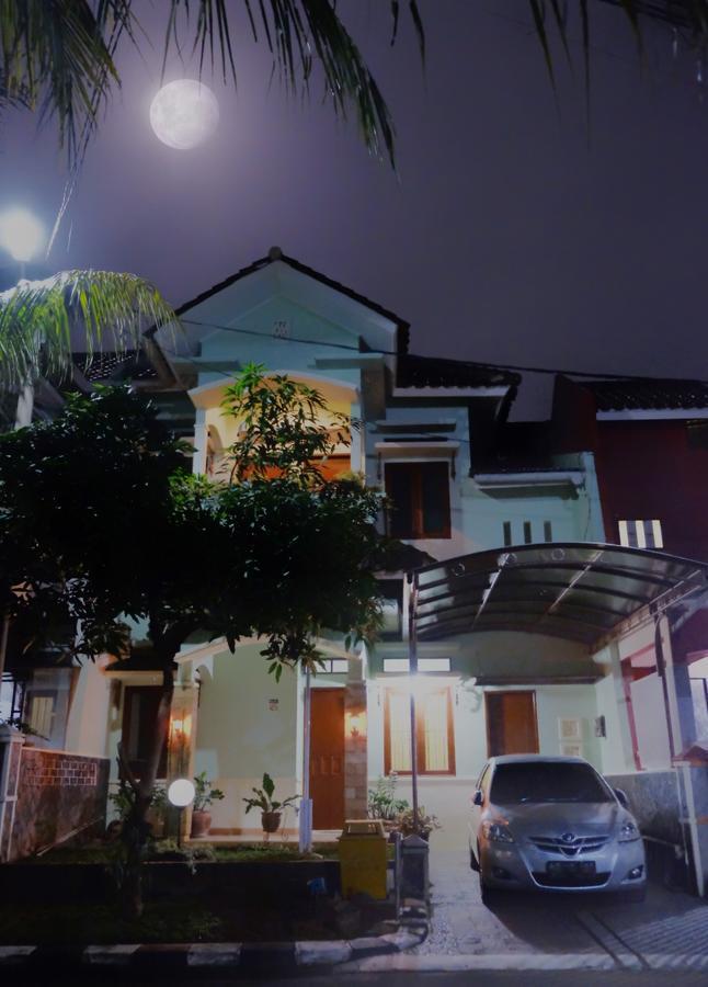 Rumah Satoe Depok Extérieur photo
