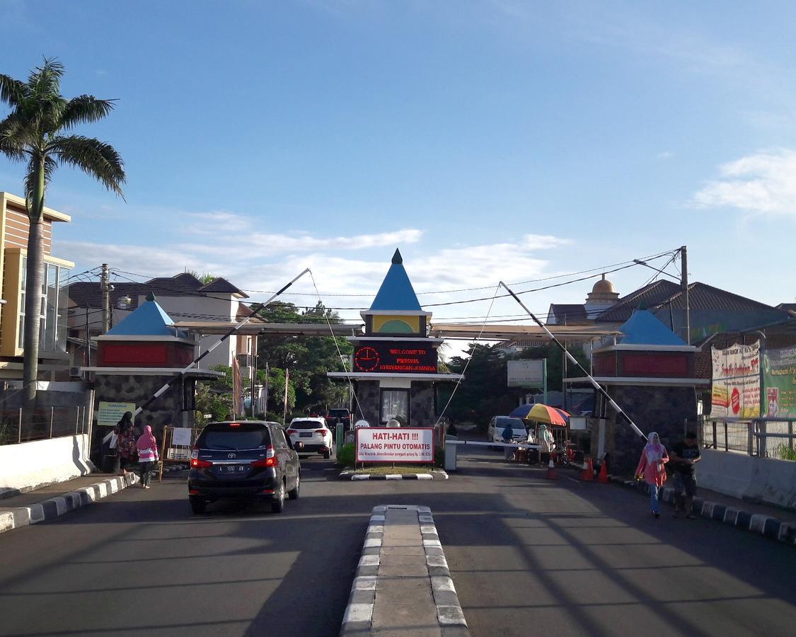 Rumah Satoe Depok Extérieur photo