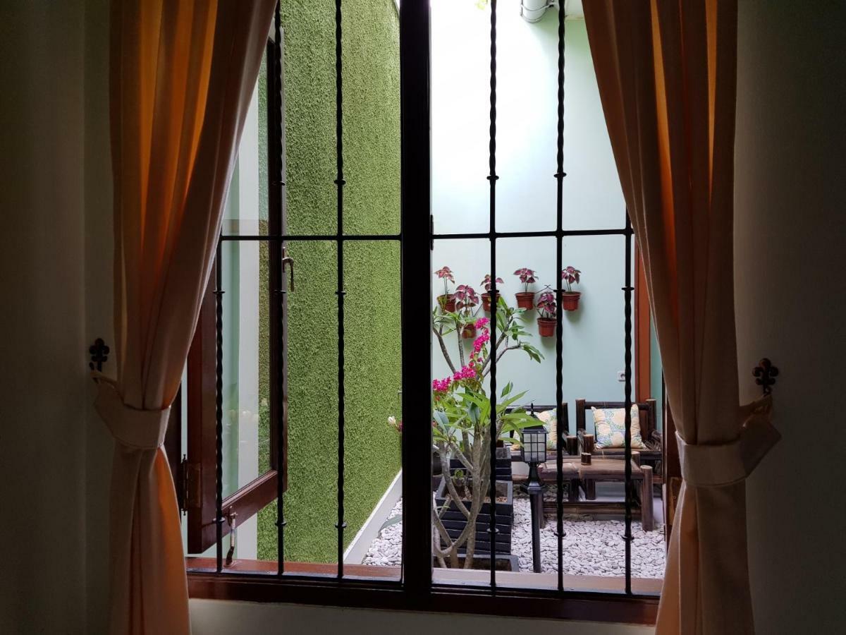 Rumah Satoe Depok Extérieur photo