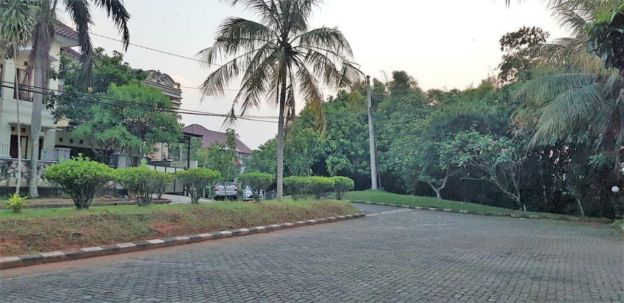 Rumah Satoe Depok Extérieur photo
